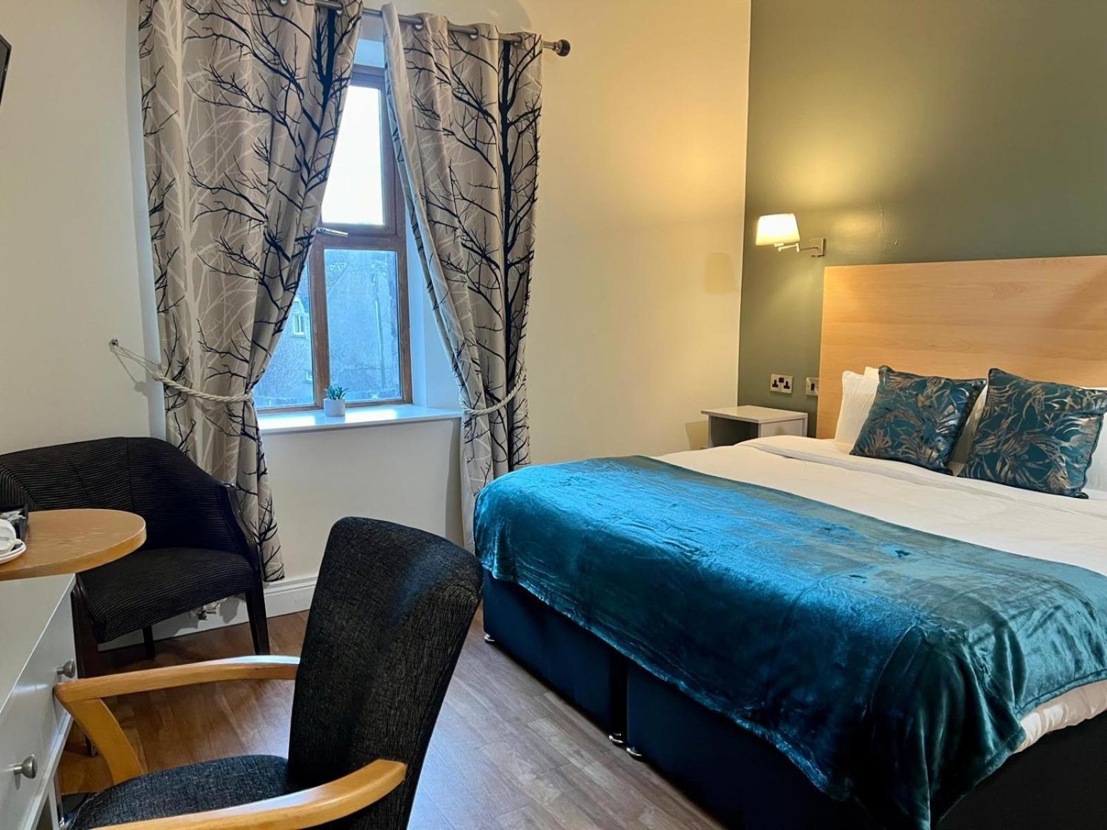 The Coach House Hotel Oranmore Eksteriør billede