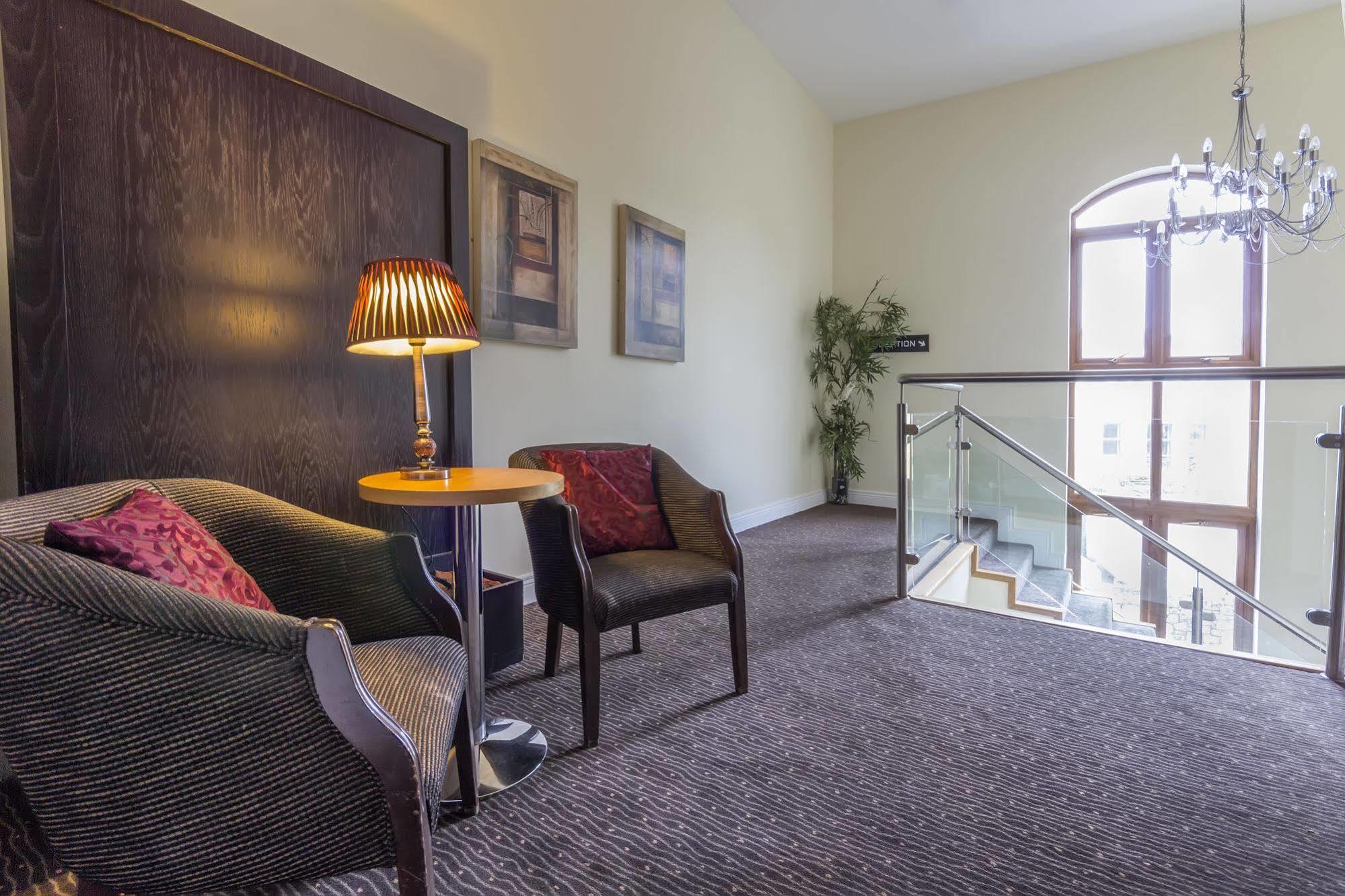 The Coach House Hotel Oranmore Eksteriør billede